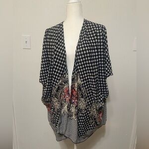 Aggie women's S open front lightweight kimono/shawl/poncho w/ floral print NWT